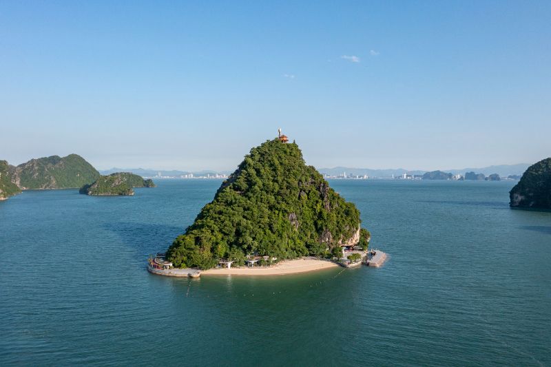 Ti Top Island